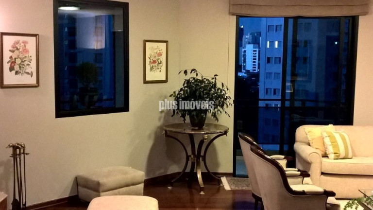 Imagem Apartamento com 3 Quartos à Venda, 205 m² em Vila Nova Conceição - São Paulo