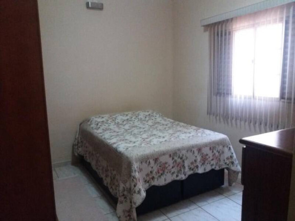 Imagem Casa com 2 Quartos à Venda, 225 m² em Chácaras Luzia Vicente - Bragança Paulista Imagem Casa com 2 Quartos à Venda, 225 m² em Chácaras Luzia Vicente - Bragança Paulista