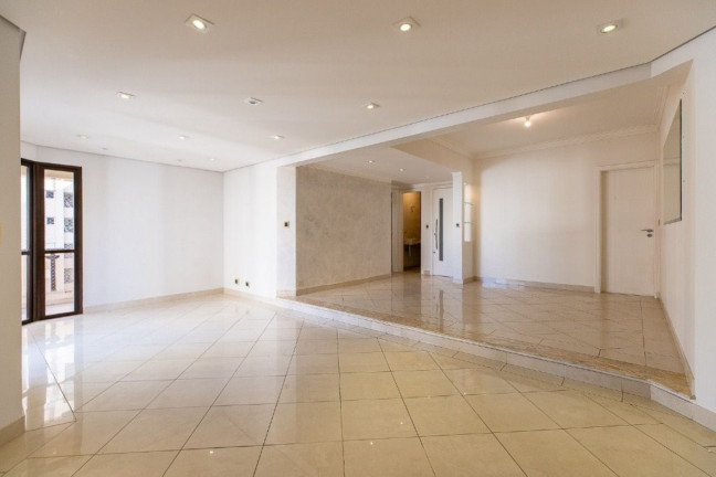 Imagem Imóvel com 4 Quartos à Venda, 156 m² em Moema - São Paulo Imagem Imóvel com 4 Quartos à Venda, 156 m² em Moema - São Paulo