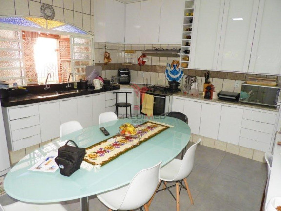 Imagem Casa com 5 Quartos à Venda, 240 m² em Asa Sul - Brasília