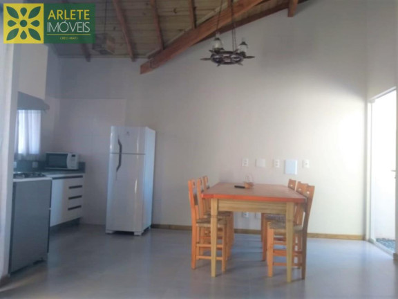 Imagem Casa com 2 Quartos para Alugar ou Temporada, 45 m² em Mariscal - Bombinhas Imagem Casa com 2 Quartos para Alugar ou Temporada, 45 m² em Mariscal - Bombinhas