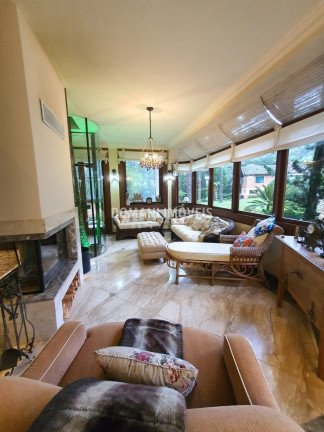 Imagem Casa com 6 Quartos à Venda, 735 m² em Região Do Atalaia - Campos Do Jordão