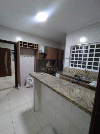 Imagem Casa com 2 Quartos à Venda, 125 m² em Vila Real - Botucatu