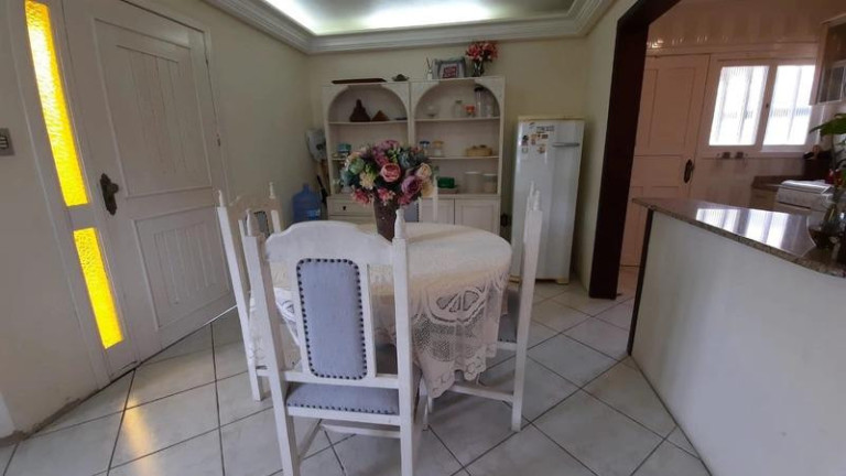 Imagem Sobrado com 4 Quartos à Venda, 280 m² em Centro - Xangri-la Imagem Sobrado com 4 Quartos à Venda, 280 m² em Centro - Xangri-la