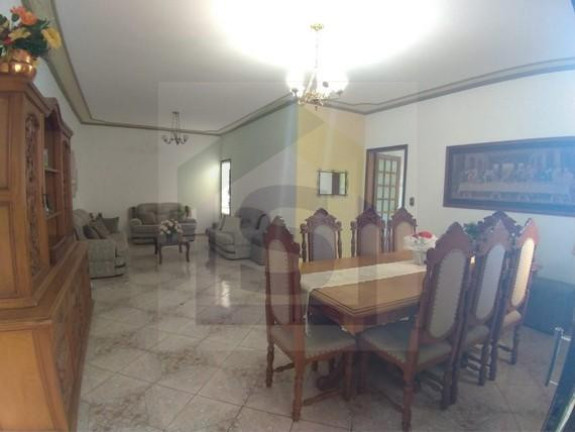 Imagem Casa com 5 Quartos à Venda, 200 m² em Vila São Lúcio - Botucatu