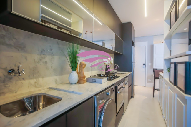Imagem Imóvel com 3 Quartos à Venda, 221 m² em Alto Da Glória - Curitiba Imagem Imóvel com 3 Quartos à Venda, 221 m² em Alto Da Glória - Curitiba