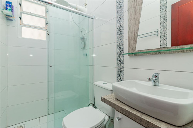 Imagem Casa com 3 Quartos à Venda, em Vila Ipiranga - Porto Alegre Imagem Casa com 3 Quartos à Venda, em Vila Ipiranga - Porto Alegre