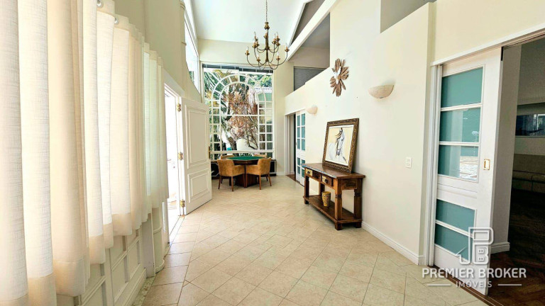 Imagem Casa com 4 Quartos à Venda, 515 m² em Comary - Teresópolis