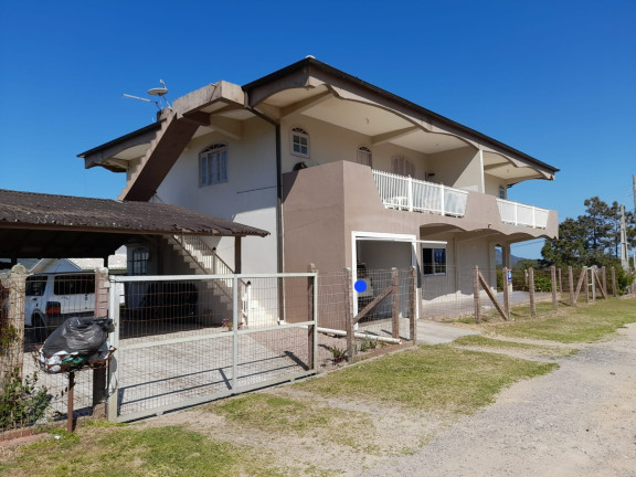 Imagem Casa com 7 Quartos à Venda, 310 m² em Centro - Garopaba