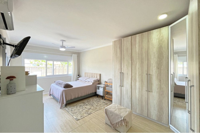 Imagem Casa com 3 Quartos à Venda, 154 m² em Hípica - Porto Alegre Imagem Casa com 3 Quartos à Venda, 154 m² em Hípica - Porto Alegre