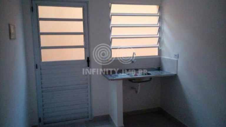 Imagem Casa com 5 Quartos à Venda, 741 m² em Vila Carrão - São Paulo