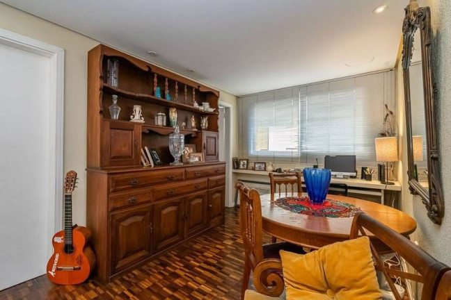 Imagem Cobertura com 4 Quartos à Venda, 213 m² em Auxiliadora - Porto Alegre