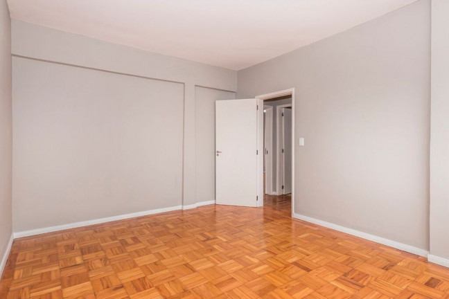 Imagem Imóvel com 2 Quartos à Venda, 81 m² em Cidade Baixa - Porto Alegre Imagem Imóvel com 2 Quartos à Venda, 81 m² em Cidade Baixa - Porto Alegre