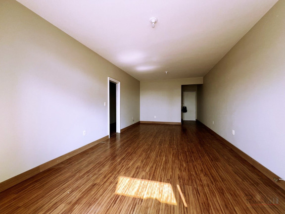 Imagem Apartamento com 3 Quartos à Venda, 133 m² em Centro - Florianópolis Imagem Apartamento com 3 Quartos à Venda, 133 m² em Centro - Florianópolis