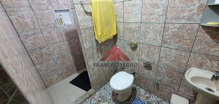 Imagem Casa com 6 Quartos à Venda, 327 m² em Itaipu - Niterói Imagem Casa com 6 Quartos à Venda, 327 m² em Itaipu - Niterói