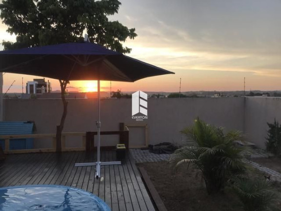 Imagem Casa com 3 Quartos à Venda, 250 m² em Bonfim - Santa Maria Imagem Casa com 3 Quartos à Venda, 250 m² em Bonfim - Santa Maria