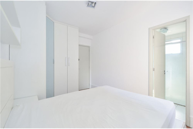 Imagem Apartamento com 2 Quartos à Venda, 65 m² em Vila Olímpia - São Paulo