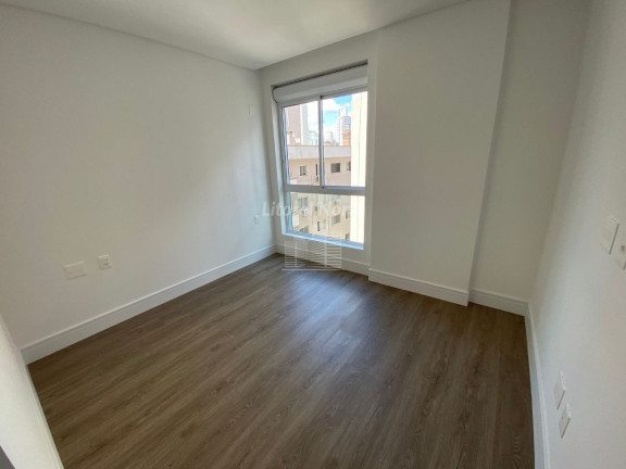 Imagem Apartamento com 3 Quartos à Venda, 129 m² em Centro - Balneário Camboriú Imagem Apartamento com 3 Quartos à Venda, 129 m² em Centro - Balneário Camboriú