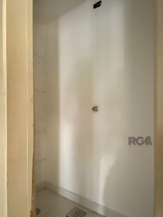 Imagem Imóvel com 2 Quartos à Venda, em Menino Deus - Porto Alegre Imagem Imóvel com 2 Quartos à Venda, em Menino Deus - Porto Alegre