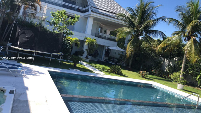 Casa com 5 Quartos à Venda, 700 m² em Rio De Janeiro