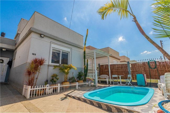 Imagem Casa com 2 Quartos à Venda, 108 m² em Lomba Do Pinheiro - Porto Alegre