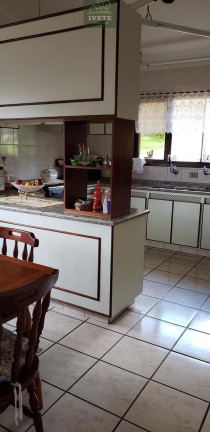 Imagem Chácara com 5 Quartos à Venda, 407 m²