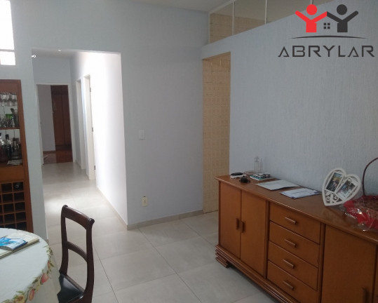 Imagem Casa com 3 Quartos à Venda,  em Jardim Bizarro - Jundiaí