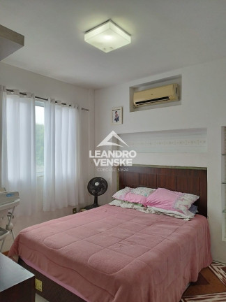 Imagem Apartamento com 2 Quartos à Venda, 56 m² em Bom Retiro - Joinville