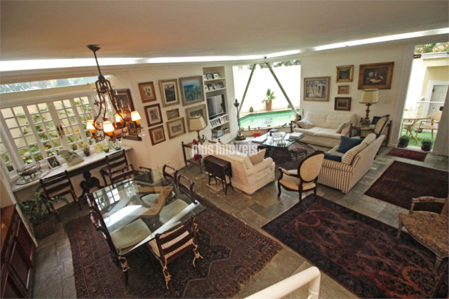 Imagem Casa com 3 Quartos à Venda, 255 m² em Jardim América - São Paulo