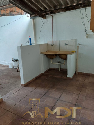 Imagem Casa com 3 Quartos à Venda, 120 m² em Copacabana - Belo Horizonte