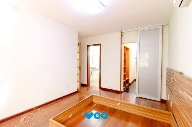 Imagem Casa com 3 Quartos à Venda, 280 m² em Chácara Das Pedras - Porto Alegre Imagem Casa com 3 Quartos à Venda, 280 m² em Chácara Das Pedras - Porto Alegre