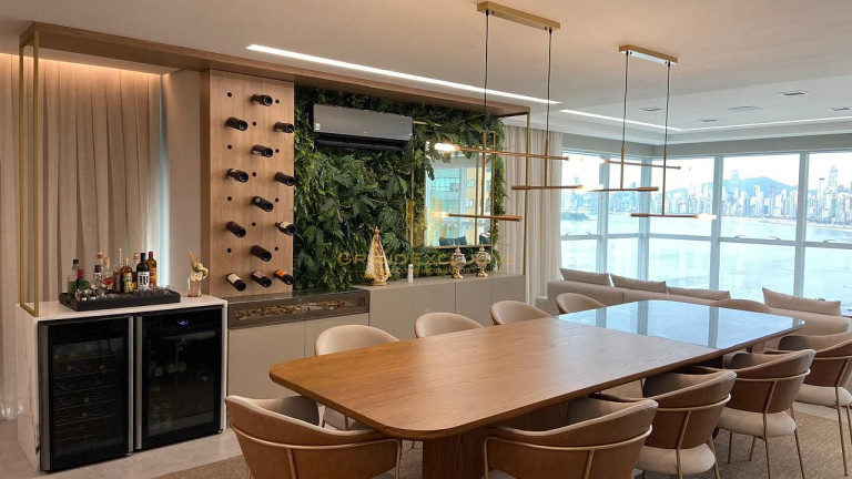Imagem Apartamento com 4 Quartos à Venda, 286 m² em Pioneiros - Balneário Camboriú Imagem Apartamento com 4 Quartos à Venda, 286 m² em Pioneiros - Balneário Camboriú