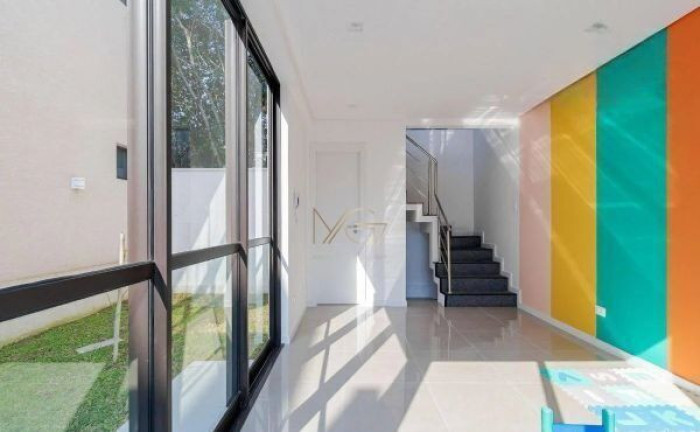 Imagem Casa com 3 Quartos à Venda, 125 m² em Bom Retiro - Curitiba Imagem Casa com 3 Quartos à Venda, 125 m² em Bom Retiro - Curitiba