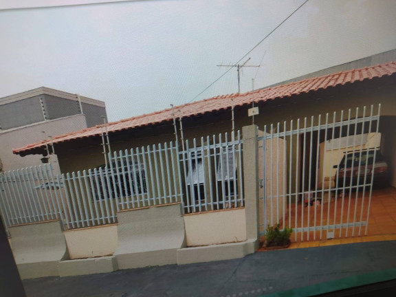 Casa com 2 Quartos para Alugar,  em Panorama - Arapongas