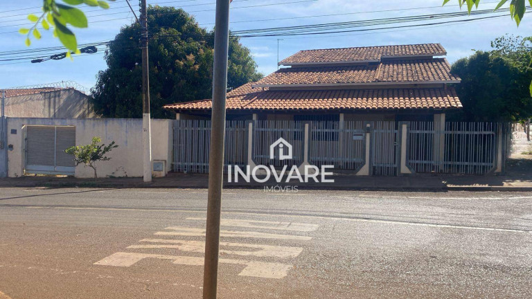 Casa com 3 Quartos à Venda, 272 m² em Alto Da Boa Vista - Itumbiara