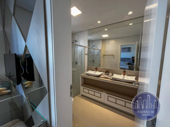 Imagem Apartamento com 3 Quartos à Venda, 137 m² em Centro - Balneário Camboriú