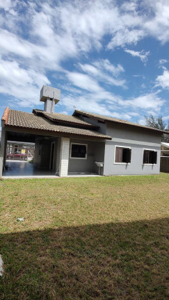 Imagem Casa com 4 Quartos para Temporada, 300 m² em Nova Tramandaí - Tramandaí Imagem Casa com 4 Quartos para Temporada, 300 m² em Nova Tramandaí - Tramandaí