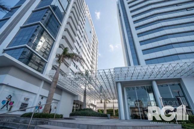 Sala Comercial à Venda, 37 m² em Chácara Das Pedras - Porto Alegre