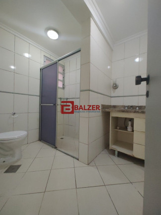 Imagem Apartamento com 2 Quartos à Venda, 70 m² em Centro - Florianópolis Imagem Apartamento com 2 Quartos à Venda, 70 m² em Centro - Florianópolis