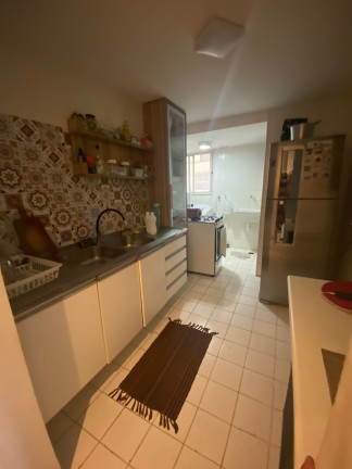 Imagem Imóvel com 4 Quartos à Venda, 198 m² em Pituaçu - Salvador Imagem Imóvel com 4 Quartos à Venda, 198 m² em Pituaçu - Salvador
