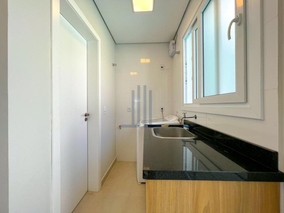 Imagem Casa com 3 Quartos à Venda, 137 m² em Tomazetti - Santa Maria