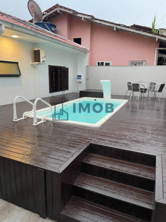 Imagem Casa com 3 Quartos à Venda, 120 m² em Centro - Jaraguá Do Sul Imagem Casa com 3 Quartos à Venda, 120 m² em Centro - Jaraguá Do Sul