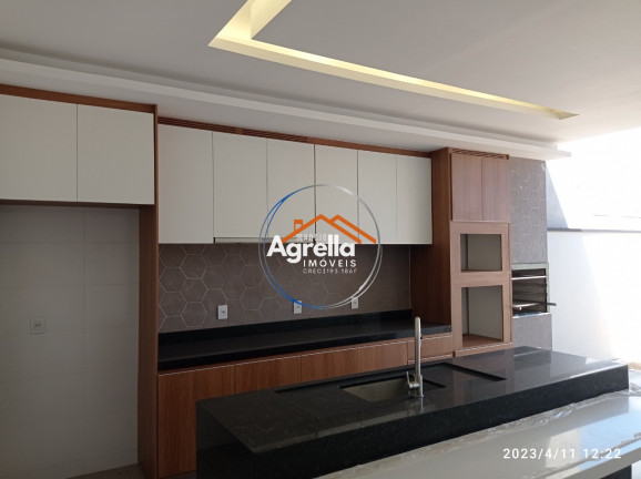 Imagem Imóvel com 3 Quartos à Venda, 196 m² em Condominio Residencial Califórnia - Estiva Gerbi Imagem Imóvel com 3 Quartos à Venda, 196 m² em Condominio Residencial Califórnia - Estiva Gerbi