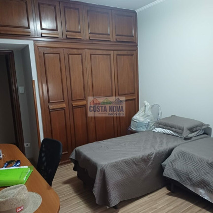 Imagem Apartamento com 3 Quartos à Venda, 208 m² Imagem Apartamento com 3 Quartos à Venda, 208 m²