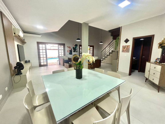 Imagem Casa com 4 Quartos à Venda, 300 m² em Canto Do Forte - Praia Grande Imagem Casa com 4 Quartos à Venda, 300 m² em Canto Do Forte - Praia Grande