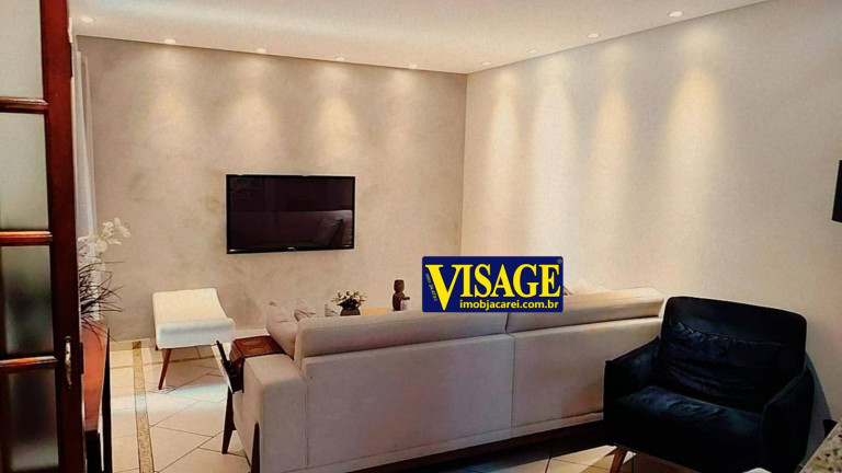 Imagem Casa com 3 Quartos à Venda,  em Centro - Jacareí