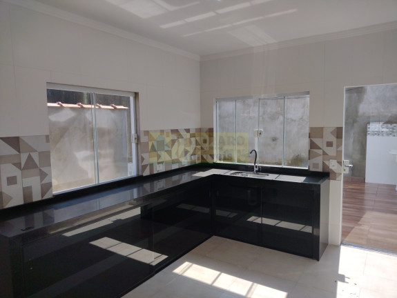 Imagem Sobrado com 3 Quartos à Venda, em Getuba - Caraguatatuba Imagem Sobrado com 3 Quartos à Venda, em Getuba - Caraguatatuba
