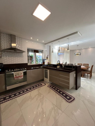 Imagem Casa com 3 Quartos à Venda, 193 m² em Colina De Laranjeiras - Serra Imagem Casa com 3 Quartos à Venda, 193 m² em Colina De Laranjeiras - Serra