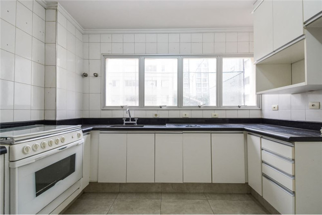 Imagem Apartamento com 3 Quartos à Venda, 161 m² em Moema - São Paulo
