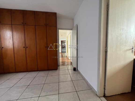 Imagem Casa com 4 Quartos para Alugar, 250 m² em Vila Nova Botucatu - Botucatu
